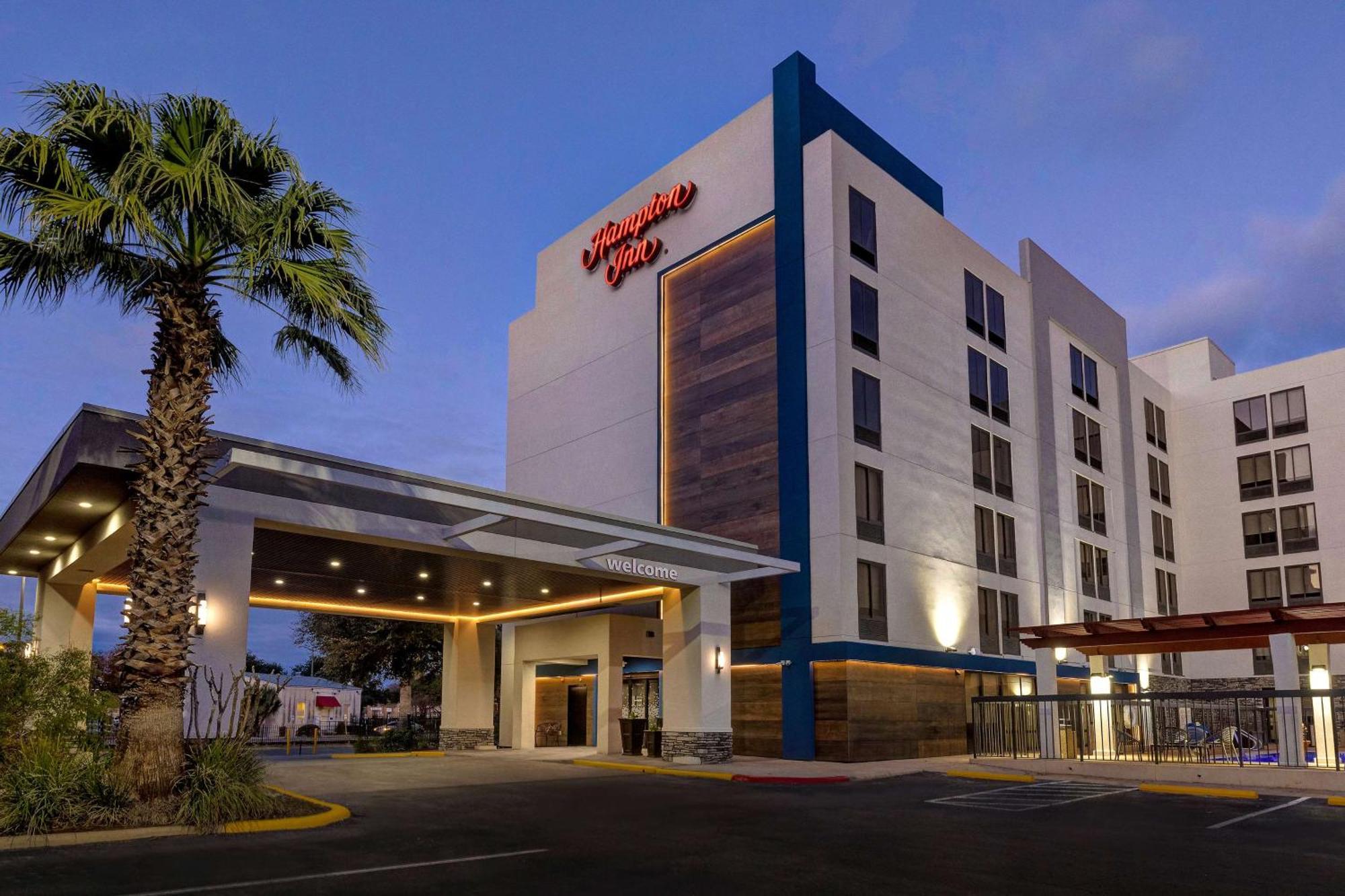 Hampton Inn San Antonio Downtown Экстерьер фото